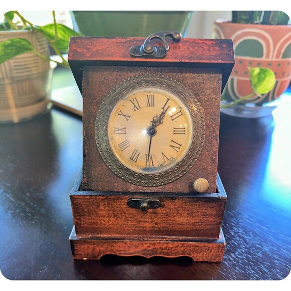 Vintage Wooden Trinket Box Clock (Clock Works) - Picture 1 of 5